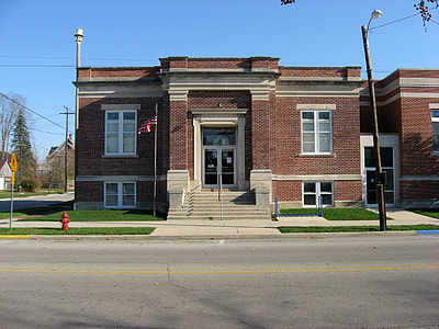Montpelier's Carnegie Library in Indiana thumbnail