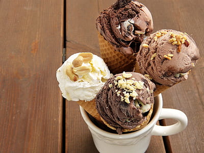 Mug of Flavored Ice Creams in Cones thumbnail