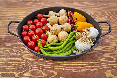 vegetables on black cooking pot thumbnail