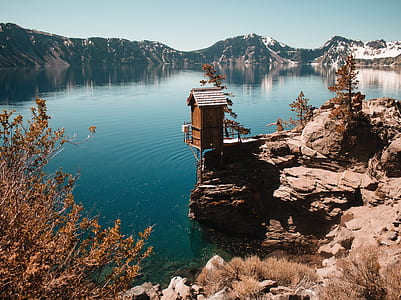 shed on the edge of lake cliff thumbnail