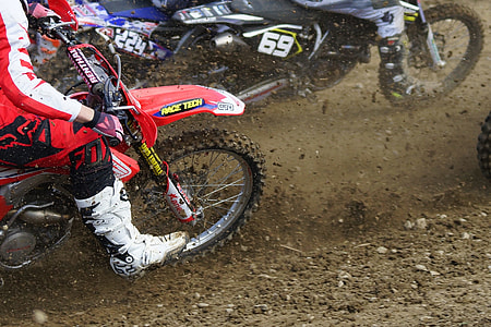 red motocross dirt bike thumbnail