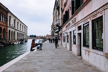 The beautiful and colorful Murano Island, Italy thumbnail
