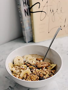 Round White Ceramic Bowl thumbnail