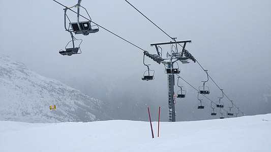 photo of cable carts thumbnail