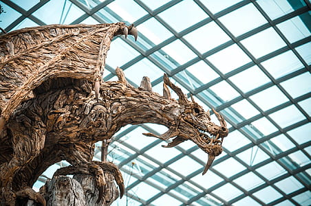 brown dragon wood carving thumbnail
