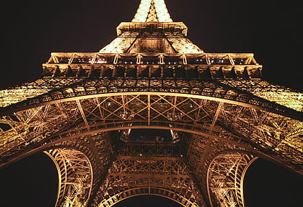 Eiffel Tower of Paris thumbnail