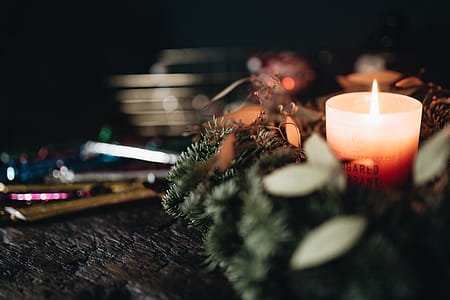 Candle and wreath thumbnail