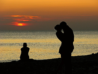 silhouette of couples thumbnail