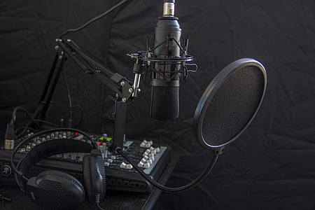 condenser microphone with pop filter thumbnail