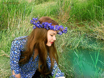 woman wearing white and blue floral long-sleeved shirt thumbnail