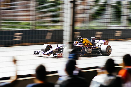 Formula 1 race thumbnail