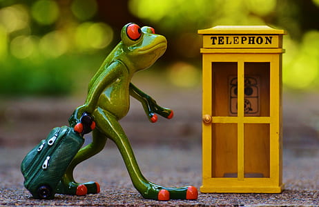 green frog figurine thumbnail