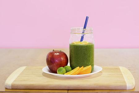 Smoothie in kitchen thumbnail