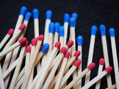 red and blue matches lot thumbnail