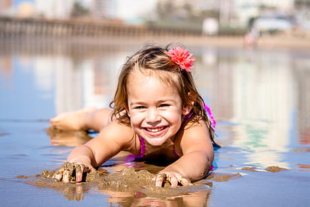 girl lying on mud thumbnail