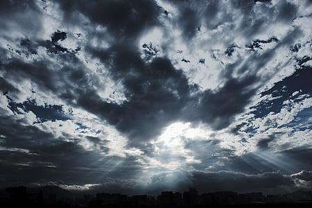 gray clouds thumbnail