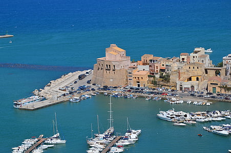 coastal town with boats thumbnail