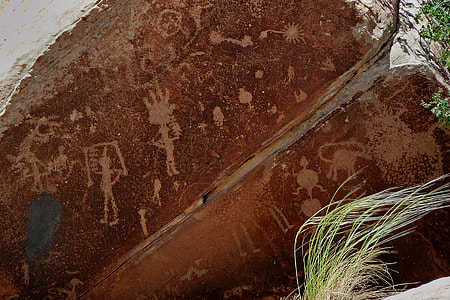 brown stone carvings thumbnail