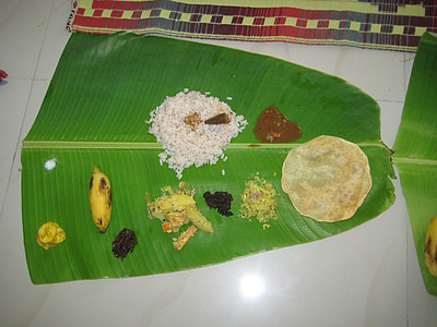 rice with dishes on banana leaf thumbnail