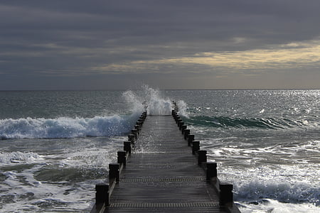 gray wooden dock thumbnail