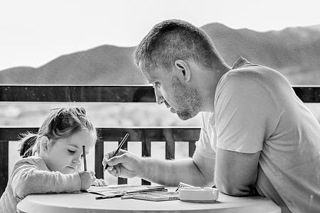 dad teaching his daughter thumbnail