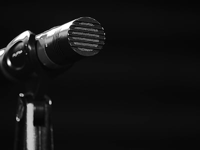 grayscale photo of condenser microphone thumbnail