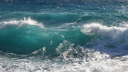 clear blue waves thumbnail