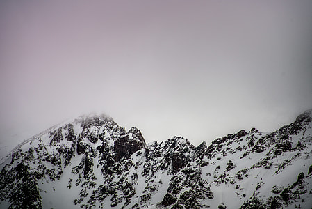 mountain covered with snow thumbnail