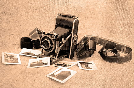 gray and black land camera thumbnail