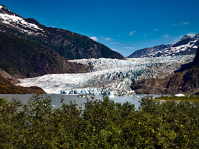 Mendenhall Glacier landscape around Juneau, Alaska thumbnail