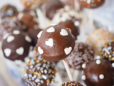 selective focus photo of chocolate cake pops thumbnail