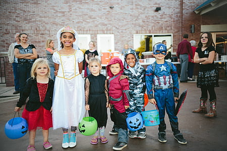 children wearing costume thumbnail
