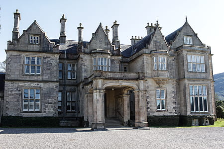 gray concrete mansion thumbnail