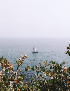 sailship on sea thumbnail