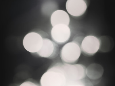white bookeh thumbnail