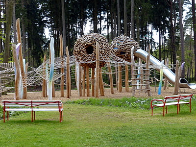 red wooden benches thumbnail