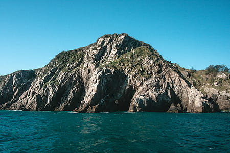 Mountain And Body Of Water thumbnail