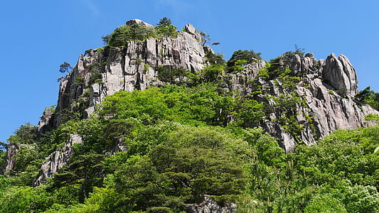 landscape photography of rock formation thumbnail