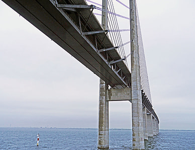 Oresund Bridge, Baltic Sea thumbnail