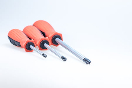 three red-and-black screwdrivers thumbnail