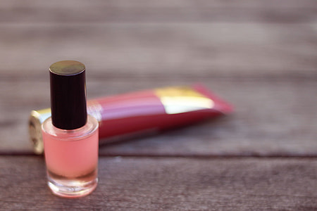 pink manicure bottle thumbnail