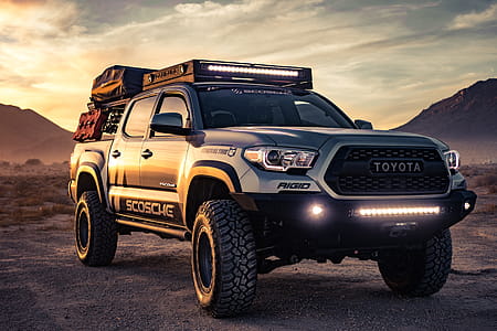 Black Toyota 4-door Truck thumbnail