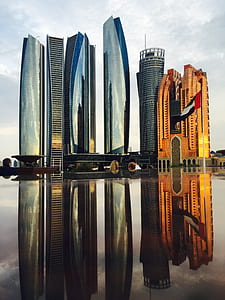 Reflection of Skyscrapers in City thumbnail