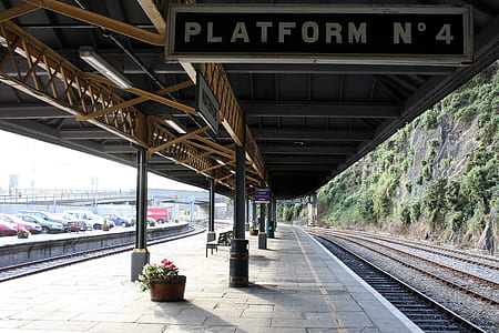 Platform N 4 train station thumbnail
