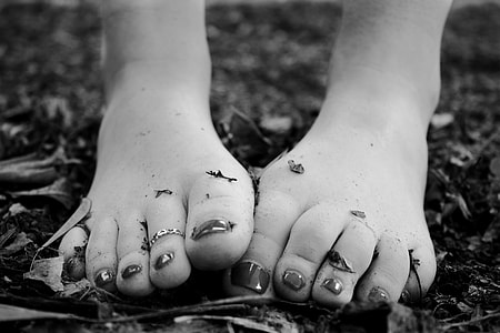 Woman Feet Black White Leaves thumbnail