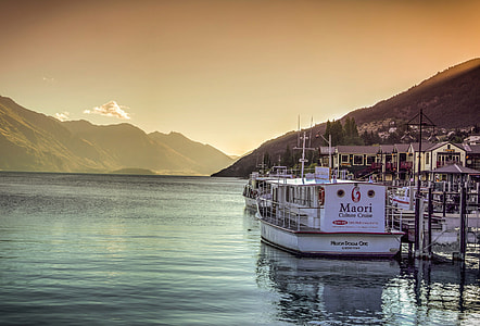 Queenstown Beach landscape in New Zealand thumbnail