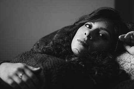 grayscale photo of woman thumbnail