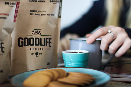 tilt shift photography of Th Goodlife Coffee pack thumbnail