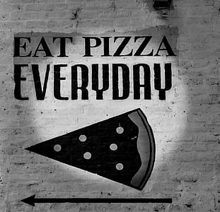 eat pizza everyday wall artwork with arrow thumbnail