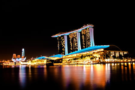 Marina Bay Sands at night thumbnail